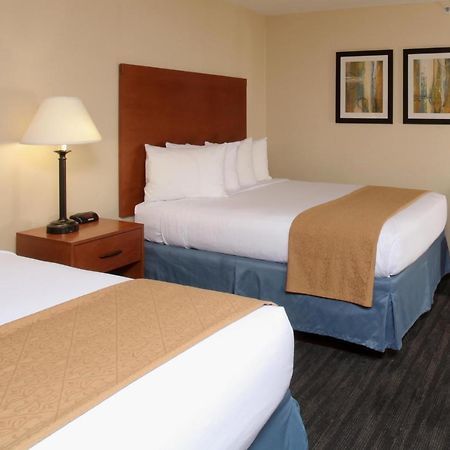 Quality Inn Oakwood Fairwood Exterior foto